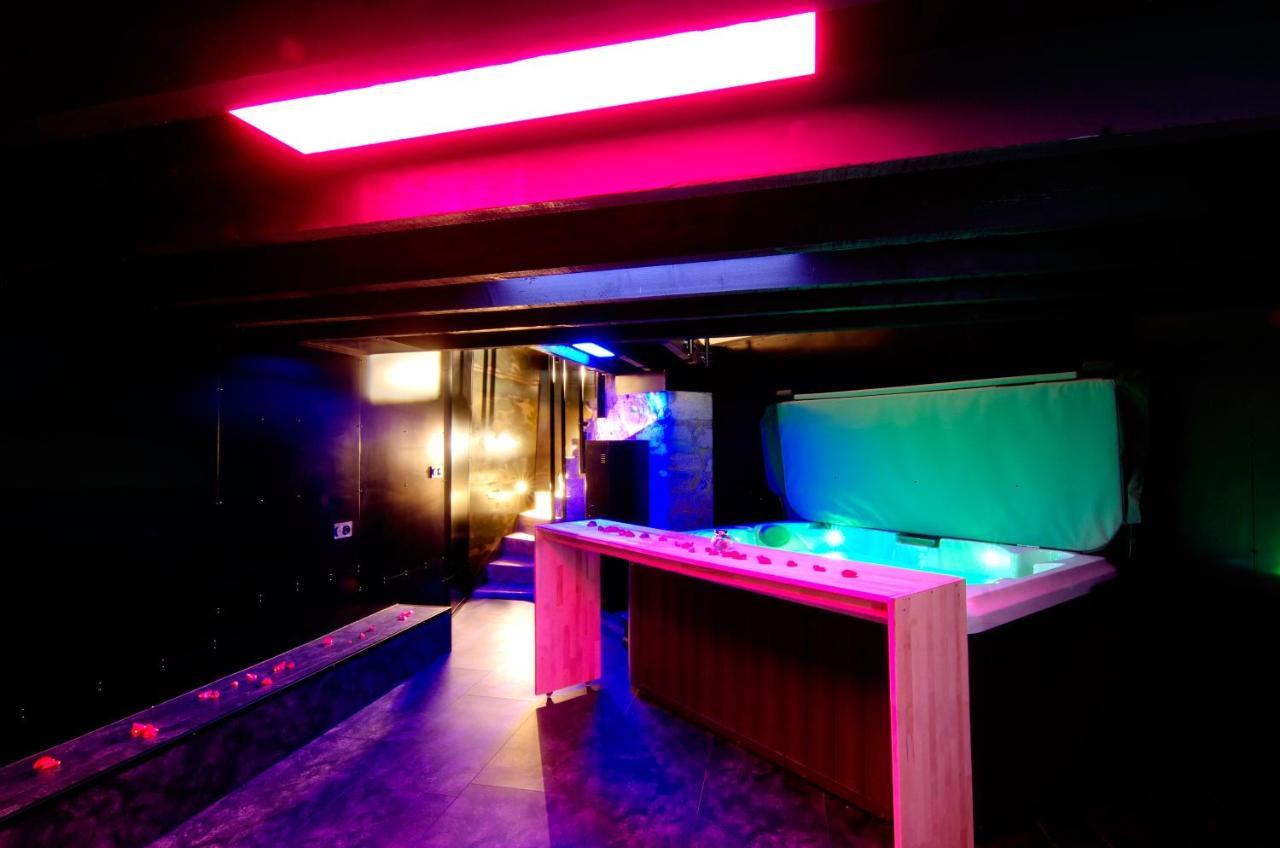 Mieuxqualhotel Jacuzzi Privatif La Retro ボルドー エクステリア 写真