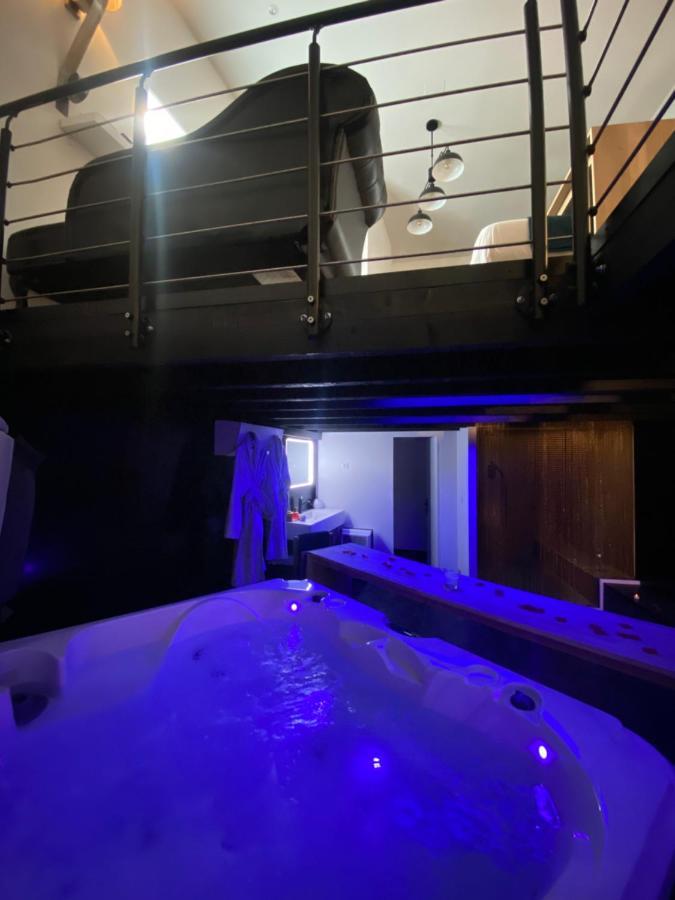 Mieuxqualhotel Jacuzzi Privatif La Retro ボルドー エクステリア 写真